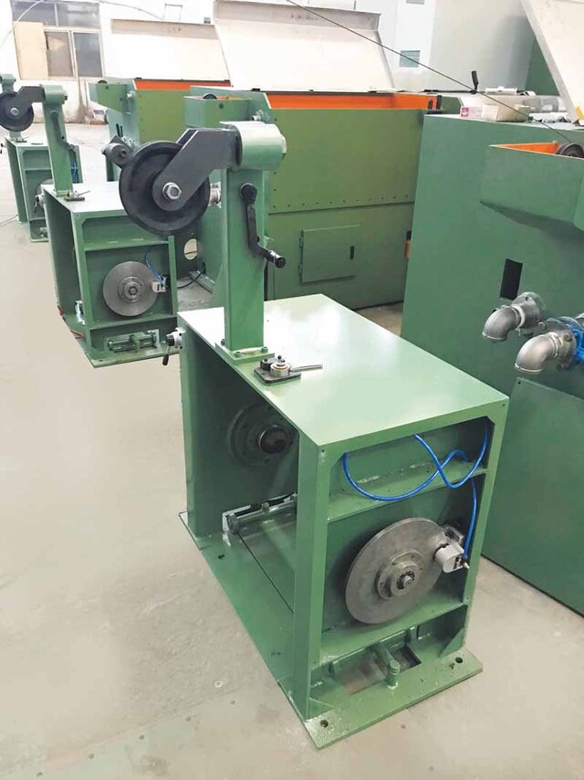 拉絲機(jī)配套收放線設(shè)備